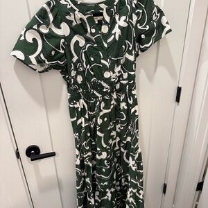 Meave Somerset Dress in Green & White. Size Small.